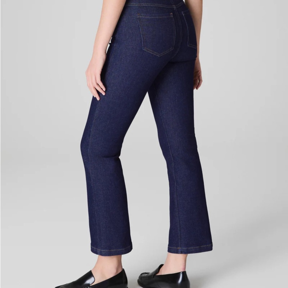 Women's Dark Blue Spanx Shape Jeans Like New - Picture 5 of 5